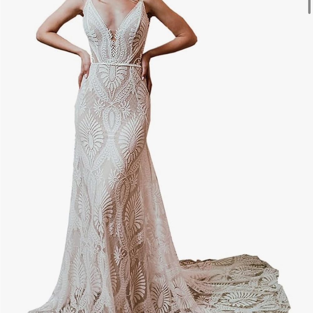 Elegant Cream Lace Women’s Dress